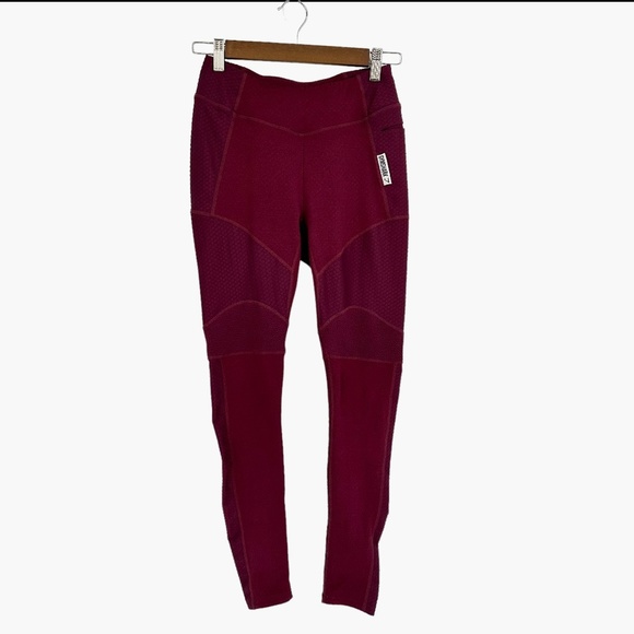 Gymshark True‎ Textured Maroon Leggings - Picture 1 of 7